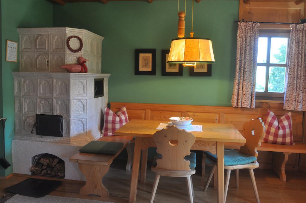 Romantikhotel Almtalhof Grünau im Almtal Habitación foto