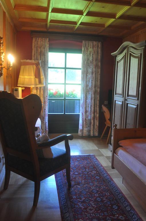 Romantikhotel Almtalhof Grünau im Almtal Habitación foto
