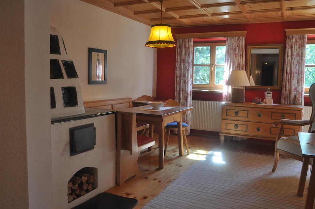 Romantikhotel Almtalhof Grünau im Almtal Habitación foto